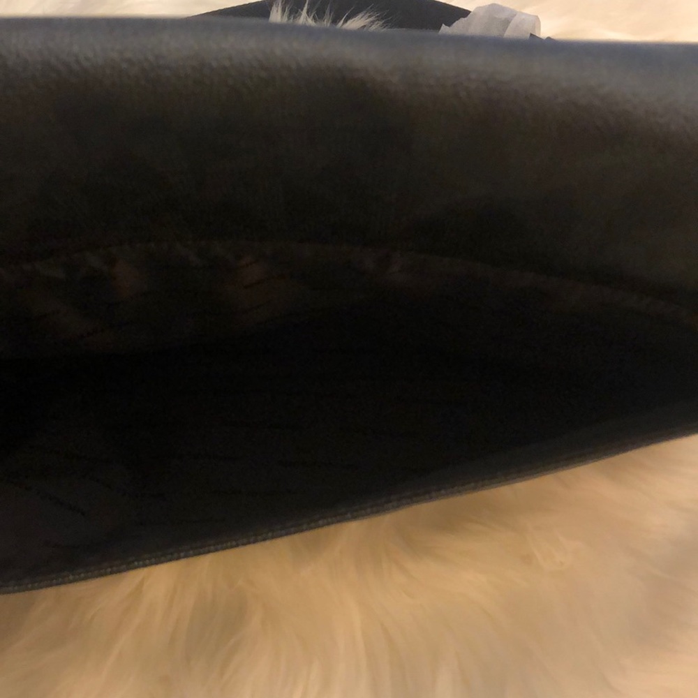 Michael Kors Mens Messenger Bag - Picture 3 of 7